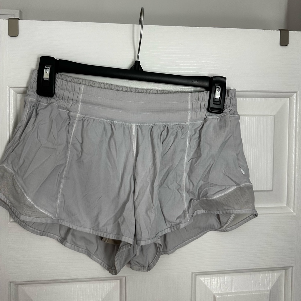Light Grey Lululemon Hotty Hot Shorts size 6